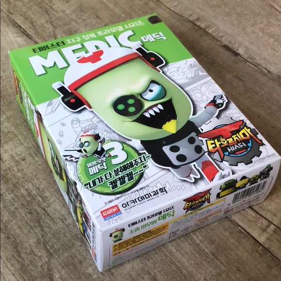 Academy tbuster medic 3 plastic model robot figure - Picture 4 of 4